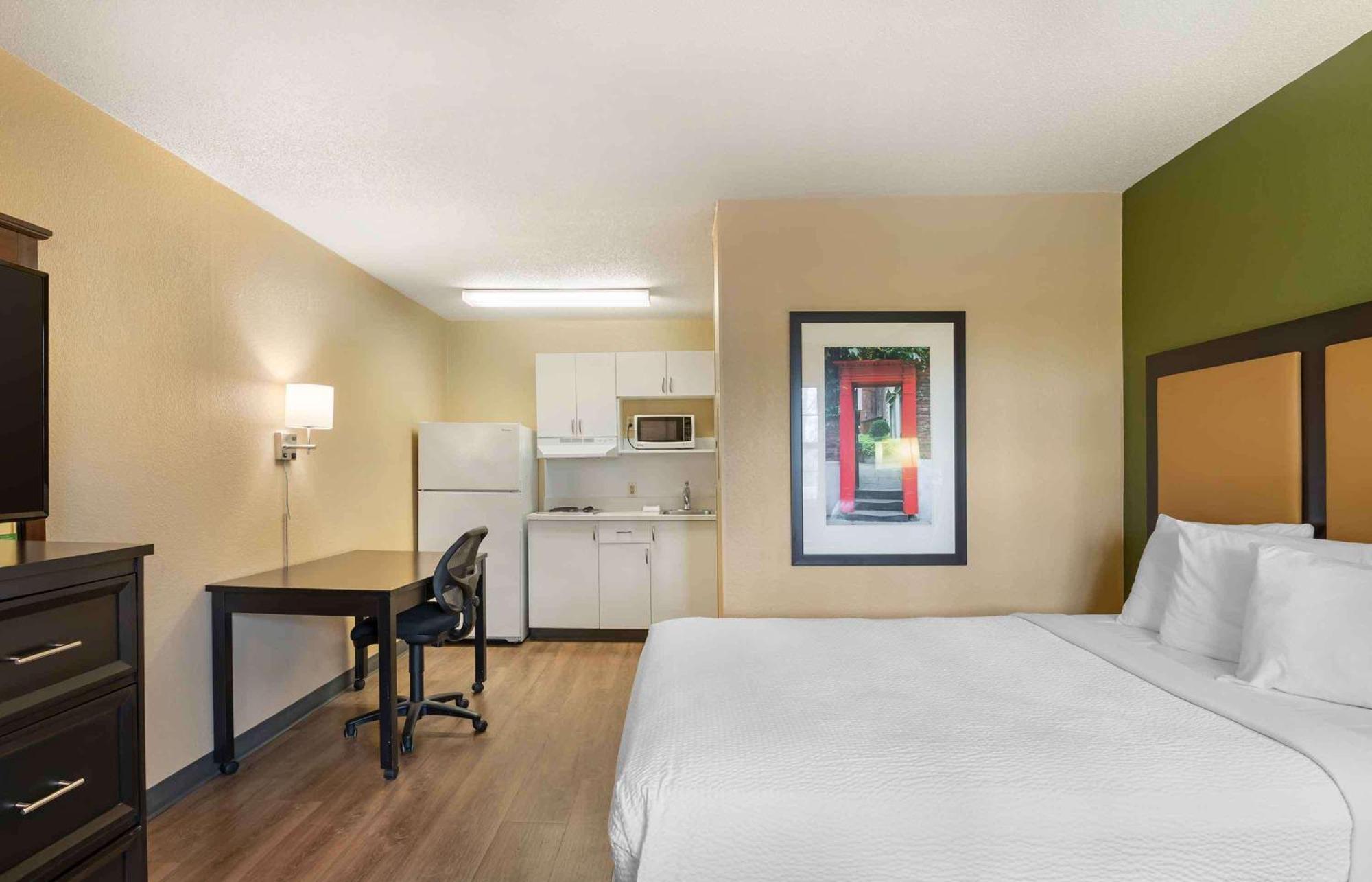 Extended Stay America Select Suites - Newport News - Oyster Point Eksteriør billede