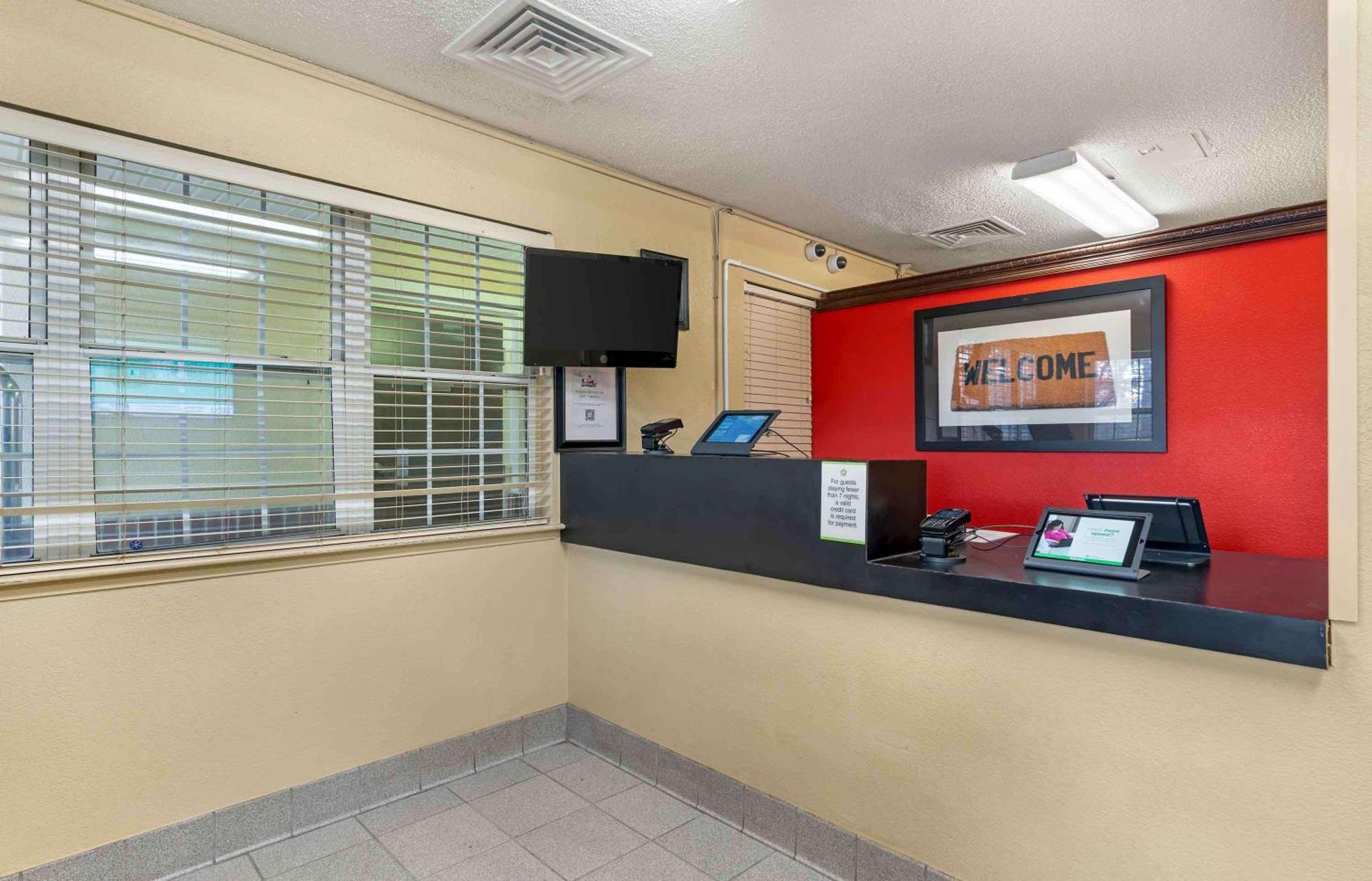 Extended Stay America Select Suites - Newport News - Oyster Point Eksteriør billede
