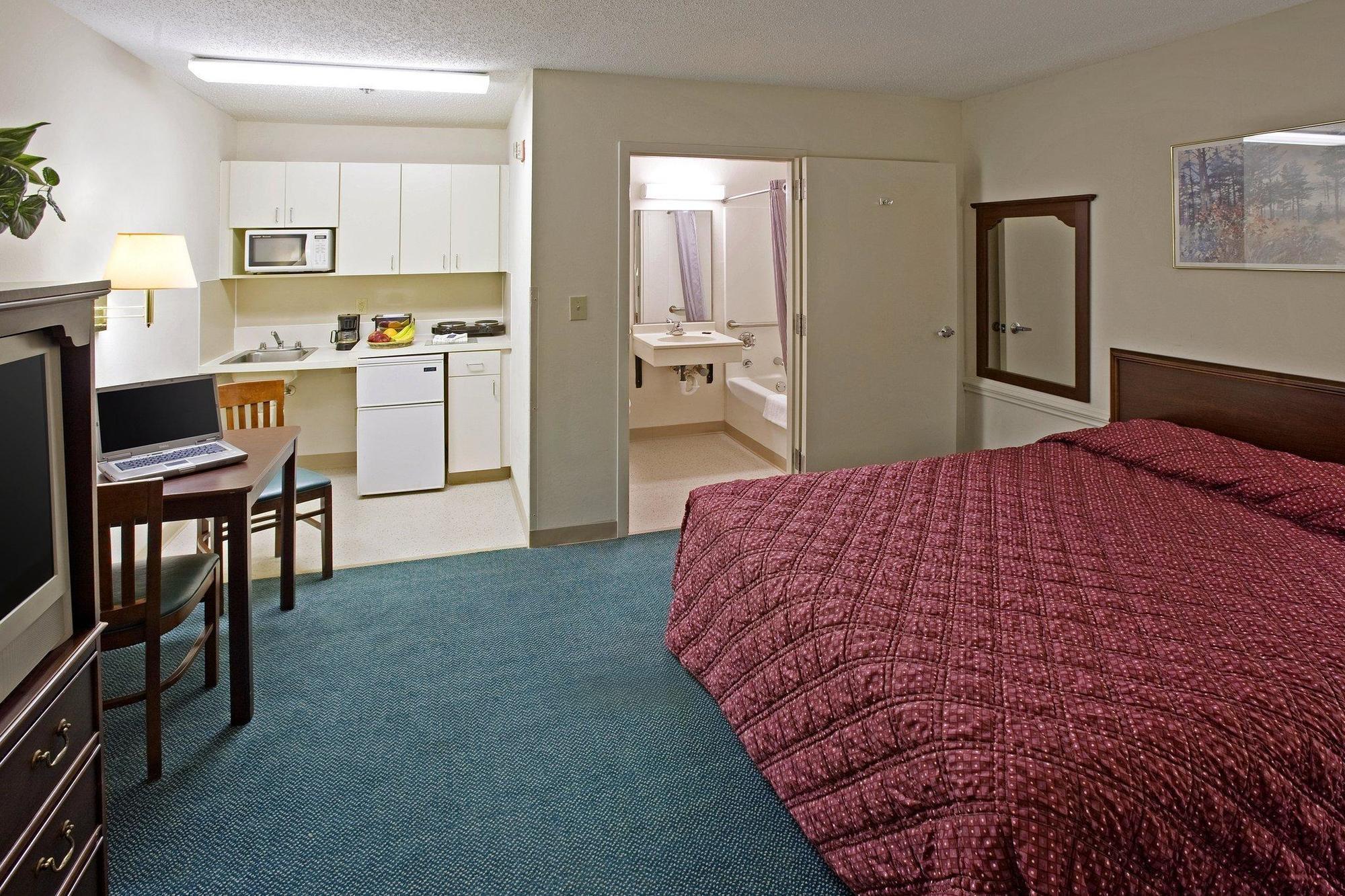 Extended Stay America Select Suites - Newport News - Oyster Point Eksteriør billede
